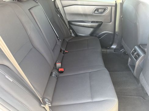 Used 2024 Nissan Rogue S image 14