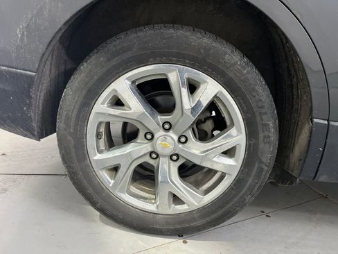 Used 2018 Chevrolet Equinox Premier w/ Infotainment II Package image 11