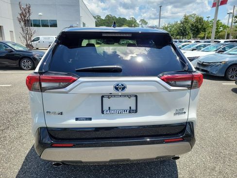 Used 2024 Toyota RAV4 XSE w/ Advanced Technology Package AWD/4WD image 8