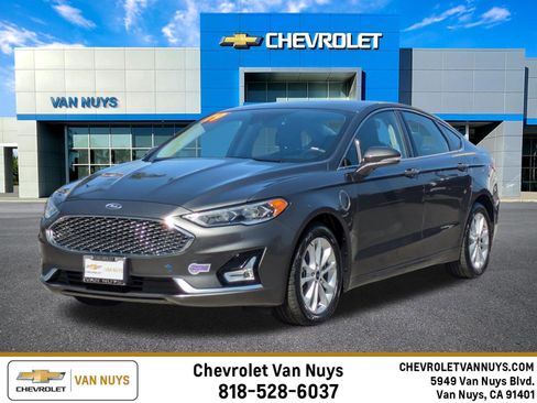 Used 2019 Ford Fusion Energi Titanium image 1