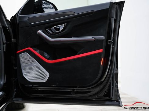 Used 2023 Lamborghini Urus Performante image 59