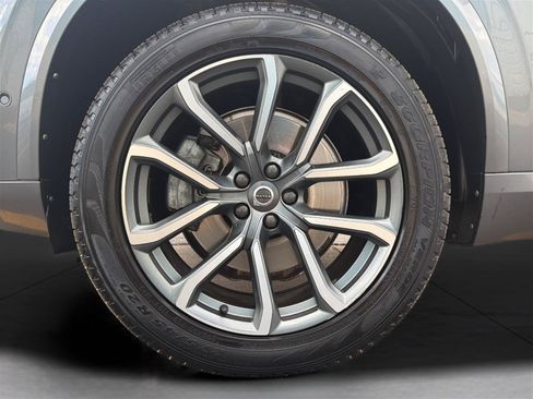 Used 2017 Volvo XC90 T6 Momentum w/ Vision Package AWD/4WD image 35