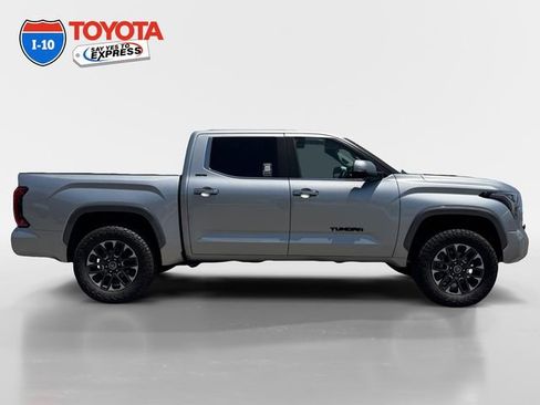 Used 2024 Toyota Tundra Limited AWD/4WD image 6