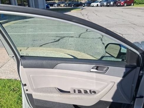 Used 2018 Hyundai Sonata SEL FWD image 9