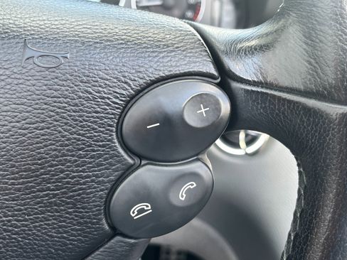 Used 2006 Mercedes-Benz CLK 350 Cabriolet image 25