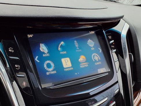 Used 2015 Cadillac Escalade Luxury image 18