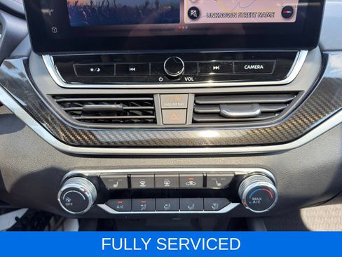 Used 2023 Nissan Altima 2.5 SR w/ SR Premium Package AWD/4WD image 23