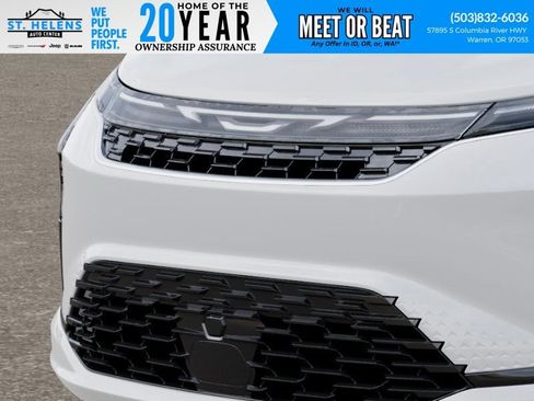 New 2027 Chrysler Pacifica Select FWD image 14