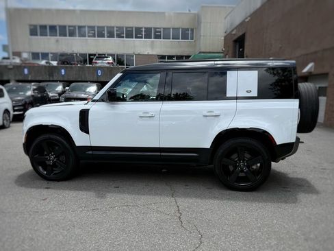 Used 2022 Land Rover Defender 110 X-Dynamic HSE AWD/4WD image 14
