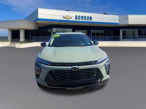 Used 2025 Chevrolet Trax ACTIV FWD image 8