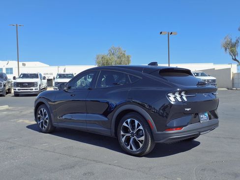 Certified 2025 Ford Mustang Mach-E Select RWD image 4
