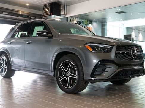 New 2026 Mercedes-Benz GLE 450 4MATIC image 1