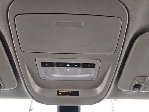 Used 2022 Chevrolet Colorado ZR2 image 25