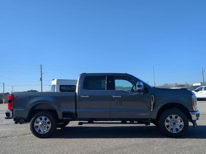New 2026 Ford F250 Lariat w/ Lariat Premium Package