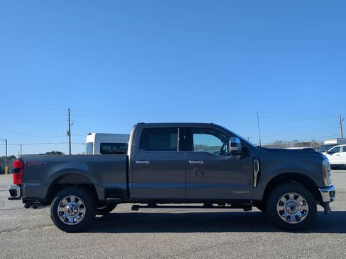 New 2026 Ford F250 Lariat w/ Lariat Premium Package AWD/4WD image 2