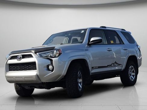 Used 2016 Toyota 4Runner Trail AWD/4WD image 20