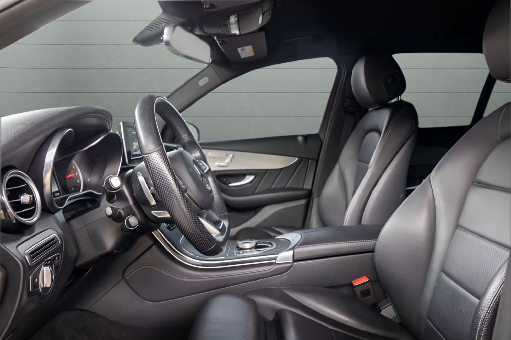 Used 2019 Mercedes-Benz GLC 300 image 39