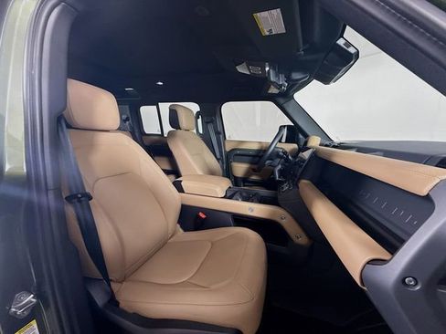 Used 2026 Land Rover Defender 110 X-Dynamic SE image 30