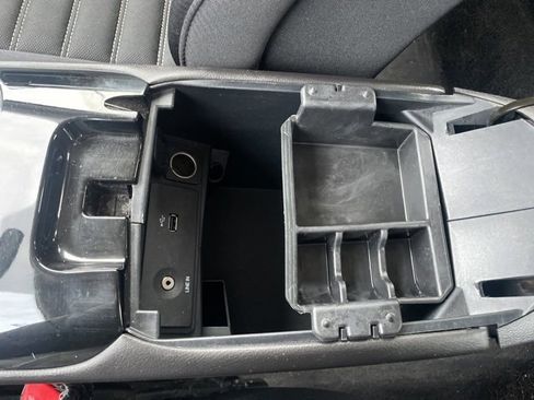 Used 2015 Ford Fusion SE image 33