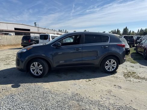 Used 2018 Kia Sportage LX image 8