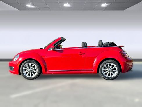 Used 2013 Volkswagen Beetle 2.5 image 2