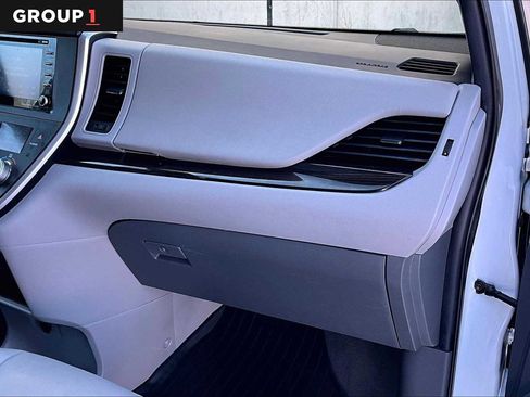 Certified 2020 Toyota Sienna XLE w/ XLE Navigation Package image 19