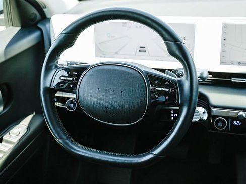 Certified 2024 Hyundai Ioniq 5 SEL RWD image 16