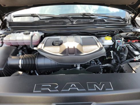 Used 2025 RAM 1500 Big Horn AWD/4WD image 25