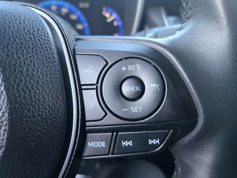 Used 2022 Toyota Corolla XLE image 23