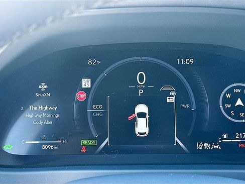 Used 2025 Lexus UX 300h FWD image 12