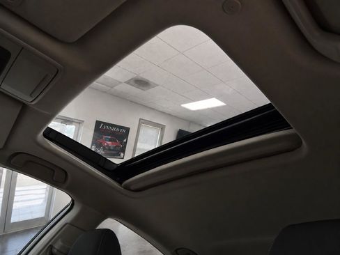 Used 2025 Honda Accord SE image 18