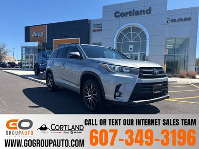 Used 2018 Toyota Highlander SE