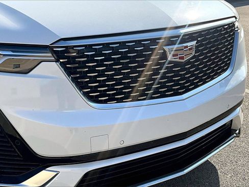 Used 2024 Cadillac XT6 Luxury w/ LPO, Floor Liner Package image 31