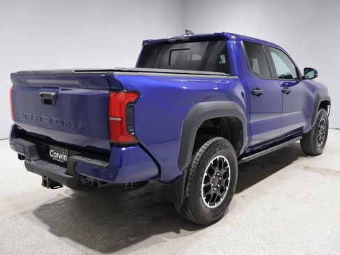Used 2024 Toyota Tacoma TRD Off-Road image 2