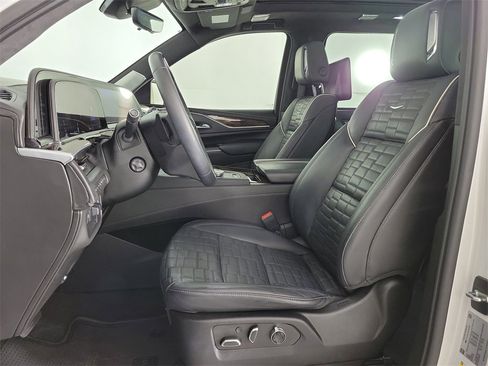 Used 2022 Cadillac Escalade ESV Sport Platinum w/ LPO, ONYX Package image 17