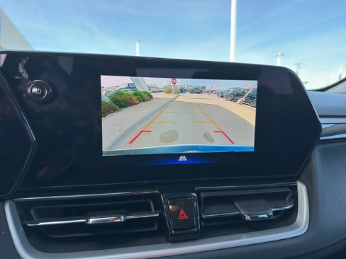 Used 2025 Chevrolet TrailBlazer LT image 19