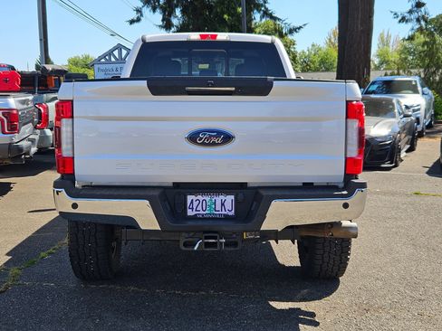 Used 2019 Ford F350 Lariat w/ Lariat Ultimate Package AWD/4WD image 4