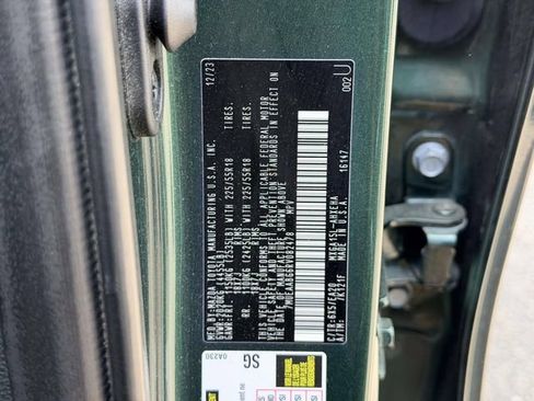 Used 2024 Toyota Corolla Cross XLE AWD/4WD image 26