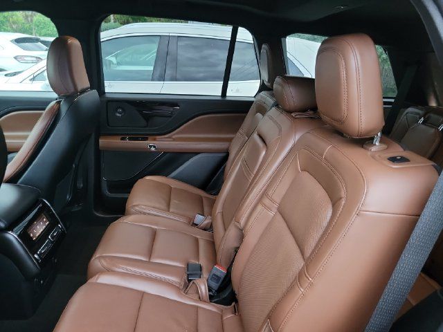 Certified 2021 Lincoln Aviator Reserve w/ Elements Package Plus RWD image 13