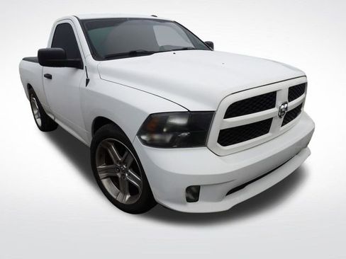 Used 2018 RAM 1500 Express image 11