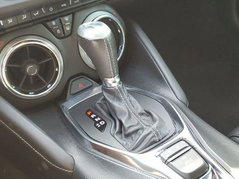 Used 2019 Chevrolet Camaro SS RWD image 28