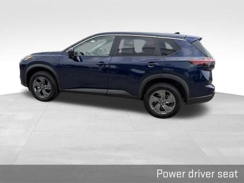 Used 2025 Nissan Rogue SV AWD/4WD image 10