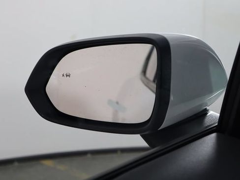 Used 2025 Chevrolet Equinox EV LT FWD image 42