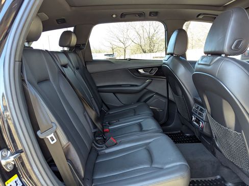 Used 2017 Audi Q7 3.0T Prestige w/ Prestige Package image 39