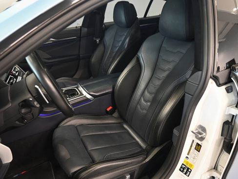 Used 2022 BMW M850i Gran Coupe xDrive w/ Comfort Seating Package AWD/4WD image 26