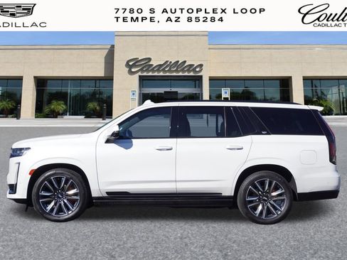 Used 2021 Cadillac Escalade Sport Platinum image 2