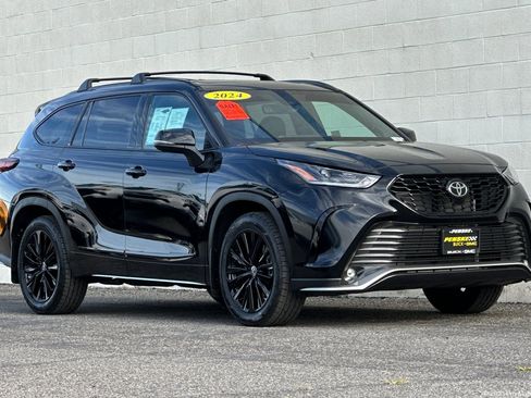 Used 2024 Toyota Highlander XSE FWD image 1