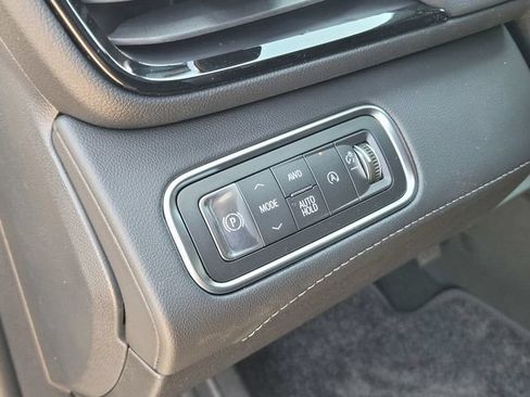 New 2026 Buick Enclave Avenir w/ Super Cruise Package AWD/4WD image 16