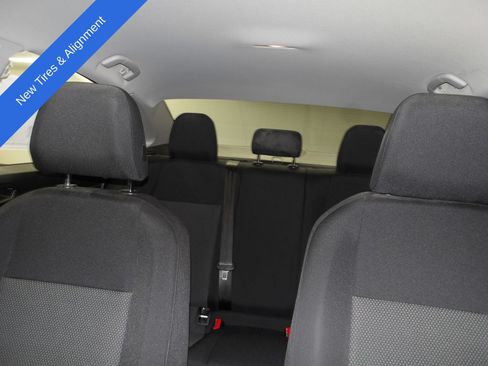 Used 2021 Volkswagen Jetta R-Line FWD image 8