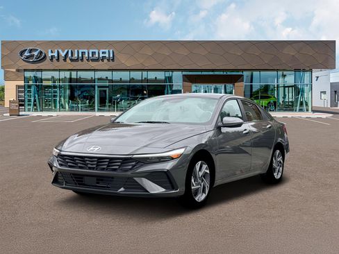 New 2026 Hyundai Elantra Limited image 1
